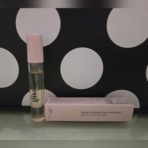 5/$25✨️Gisou Honey Infused Hair Mist MINI✨️
